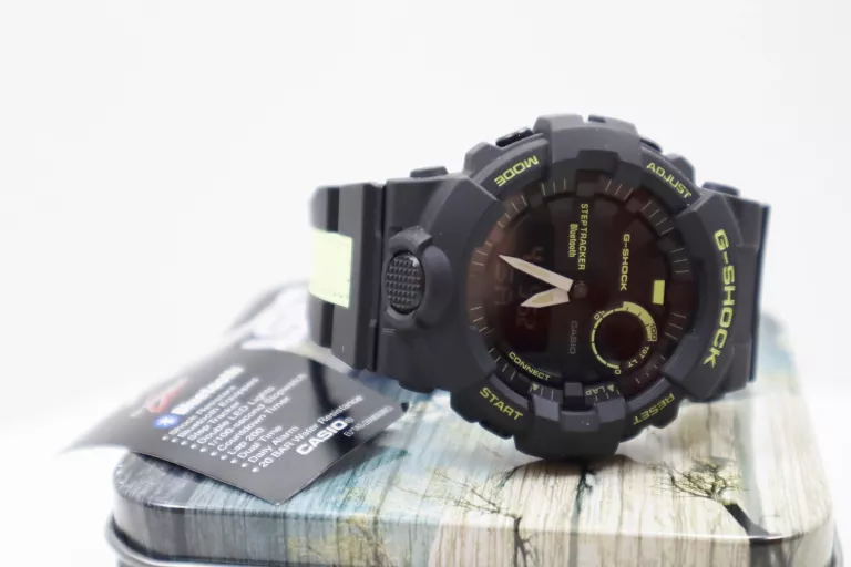 ZEGAREK CASIO G-SHOCK SPECIALS G-SQUAD REFLECTOR BLUETOOTH SYNC STEP