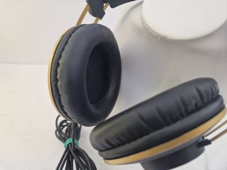 SŁUCHAWKI NAUSZNE AKG K92