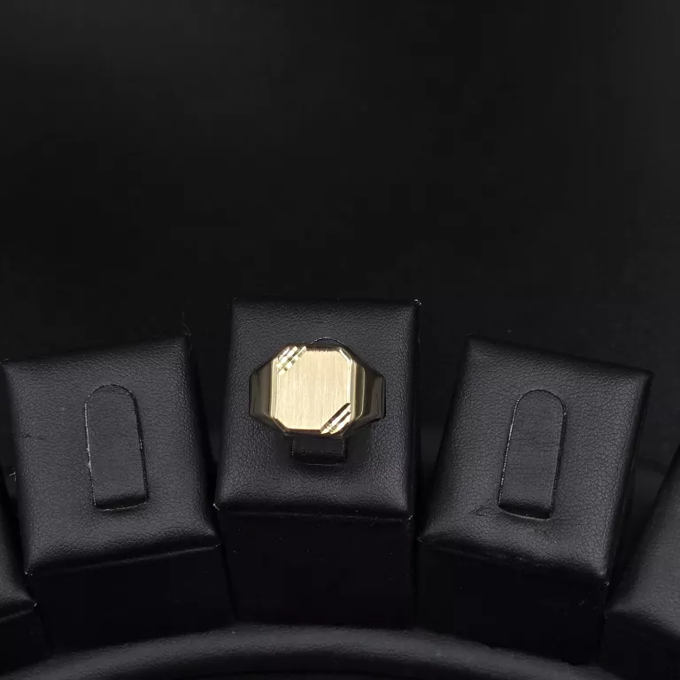 PIĘKNY ZŁOTY SYGNET 4,56 G 585 14K R. 25