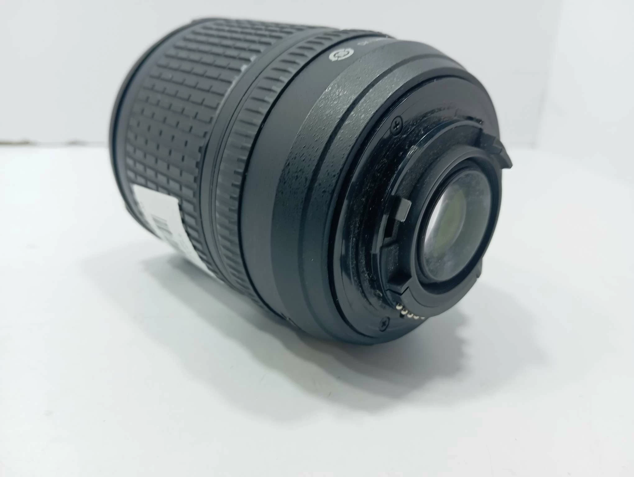 obiektyw-nikkor-18-135mm-f35-56-dx-af-s-nikon-nielapie-ostrosci-plamka-ean-gtin-4977271005118