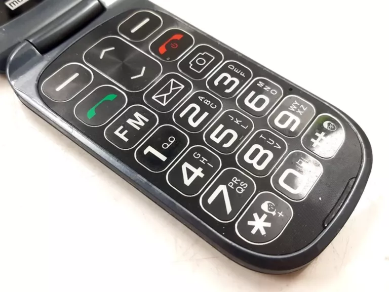 TELEFON MAXCOM MM825