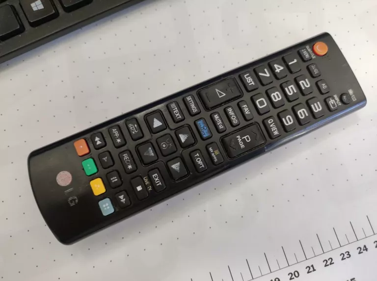 TELEWIZOR LG 55LF652V SMART PILOT