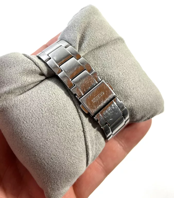 zegarek-damski-guess-skeleton-gw0300l1-ean-gtin-091661523441