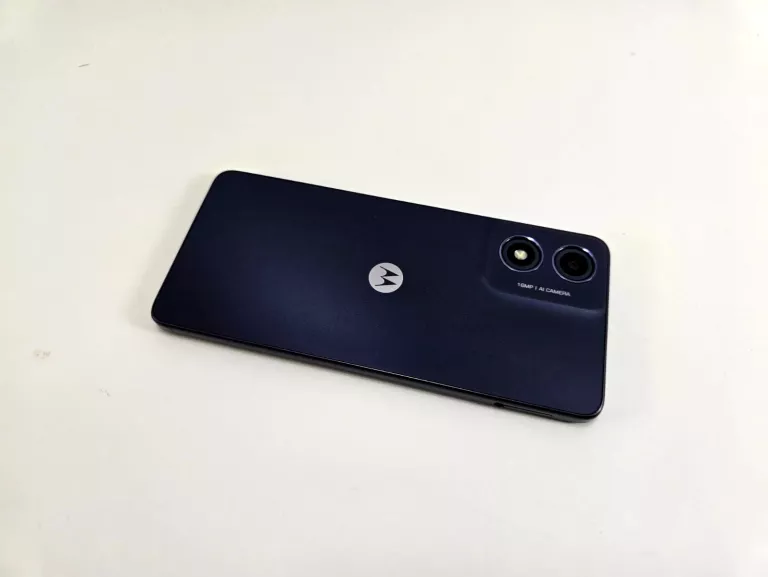 MOTOROLA MOTO G04 4 GB / 64 GB 4G (LTE) SZARY