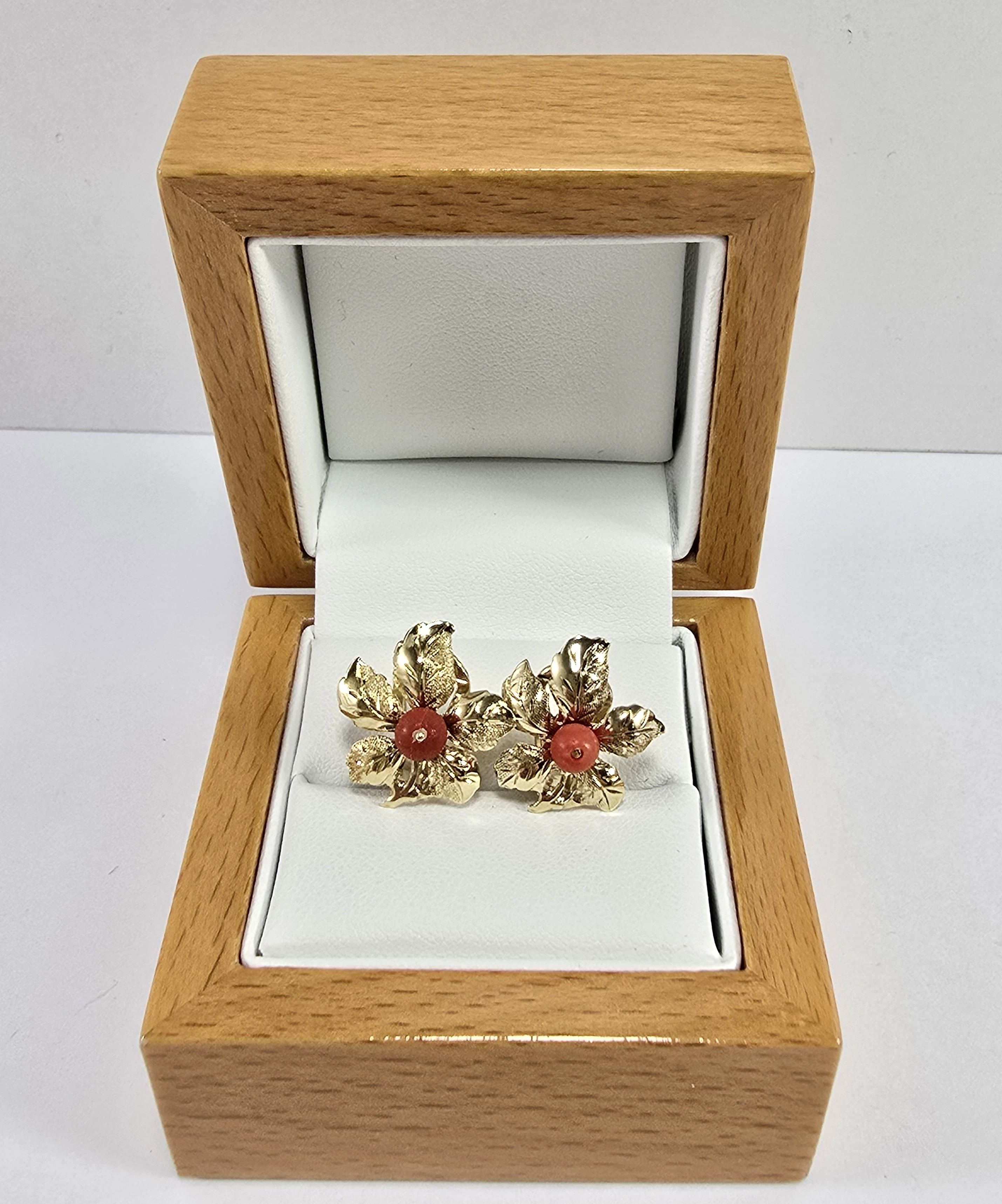 wyjatkowe-zlote-kolczyki-z-koralem-pr585-428g-rodzaj-zapiecia-2207-3