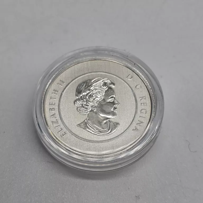 MONETA 25 DOLARÓW SREBRNY LIŚĆ KLONOWY Z FLAGĄ KANADY W PEŁNYM KOLORZE