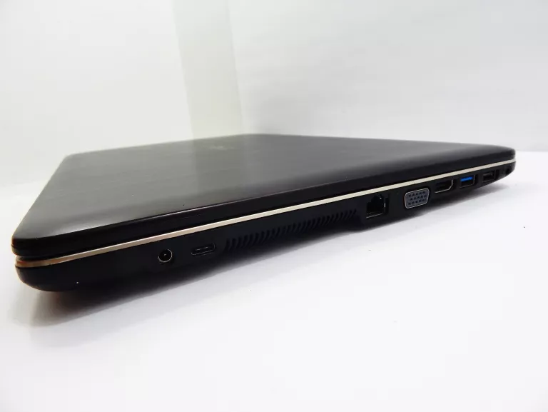 LAPTOP ASUS F540L
