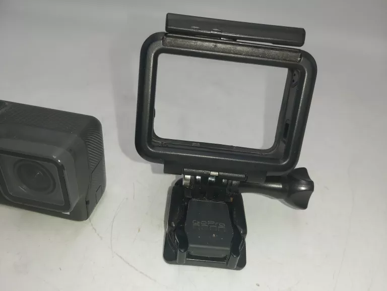 KAMERA SPORTOWA GOPRO HERO 6 + RAMKA OCHRONNA!