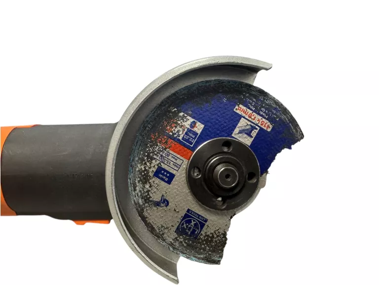 SZLIFIERKA KĄTOWA BLACK&DECKER KG701 710W