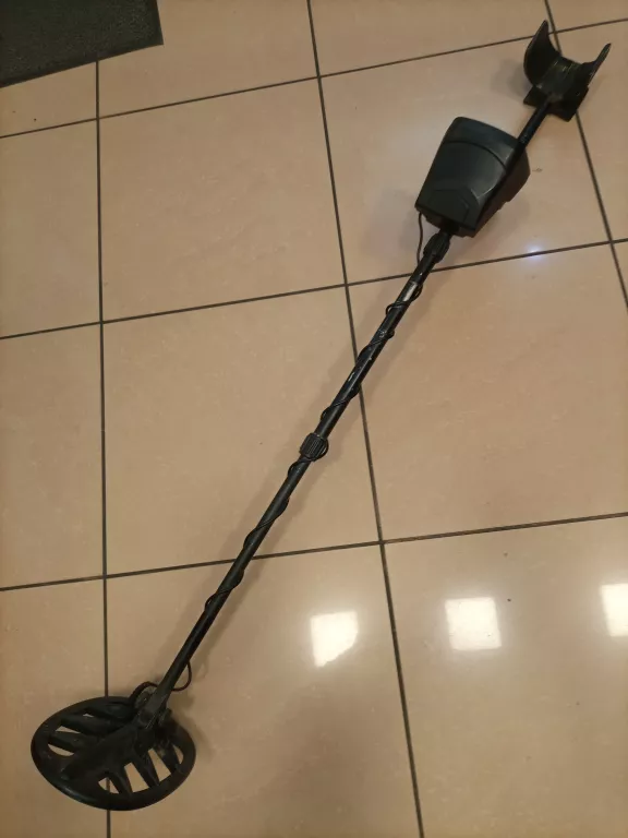 WYKRYWACZ METALI FISHER F4
