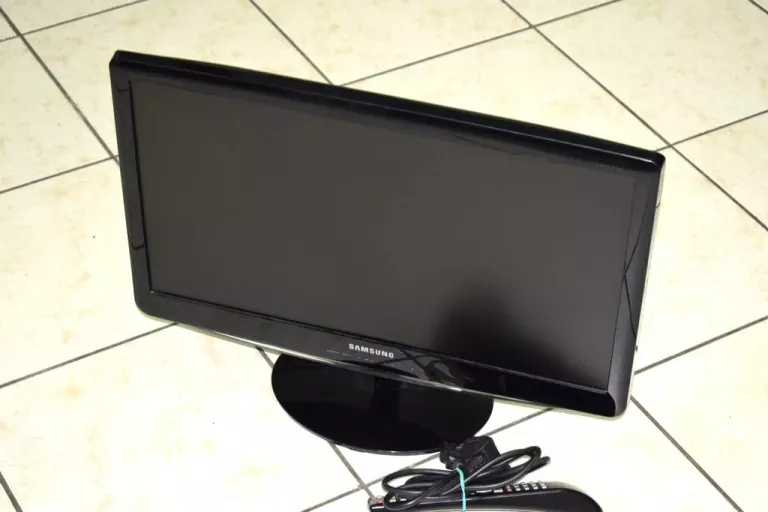 TELEWIZOR/MONITOR SAMSUNG 23 CALE FULL HD OKAZJA