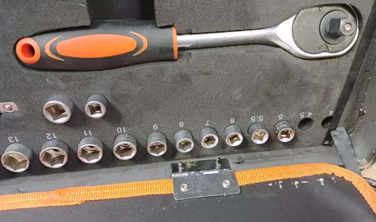 ZESTAW NARZĘDZI WERCKMANN PROFESSIONAL TOOLS W WALIZCE