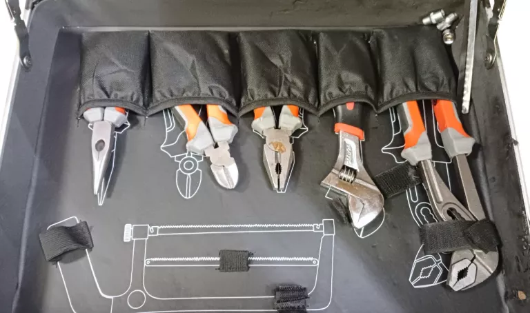 ZESTAW NARZĘDZI WERCKMANN PROFESSIONAL TOOLS W WALIZCE