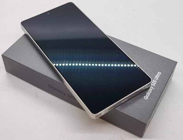 ŚWIEŻUTKI SAMSUNG GALAXY S25 ULTRA 12GB/256GB - TITANUM BLACK - GWARANCJA