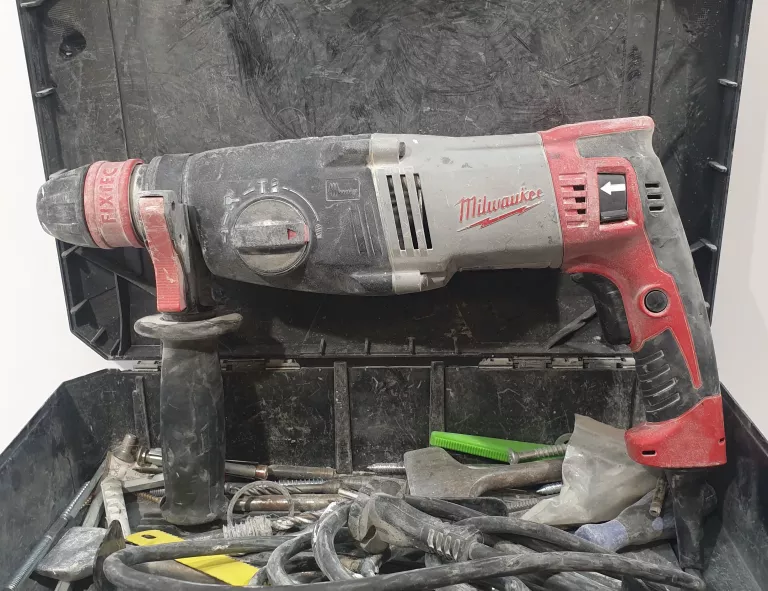 MŁOTOWIERTARKA MILWAUKEE PH28X SDS-PLUS 820W