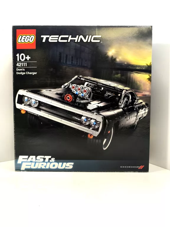 LEGO TECHNIC 42111 DOM'S DODGE CHARGER