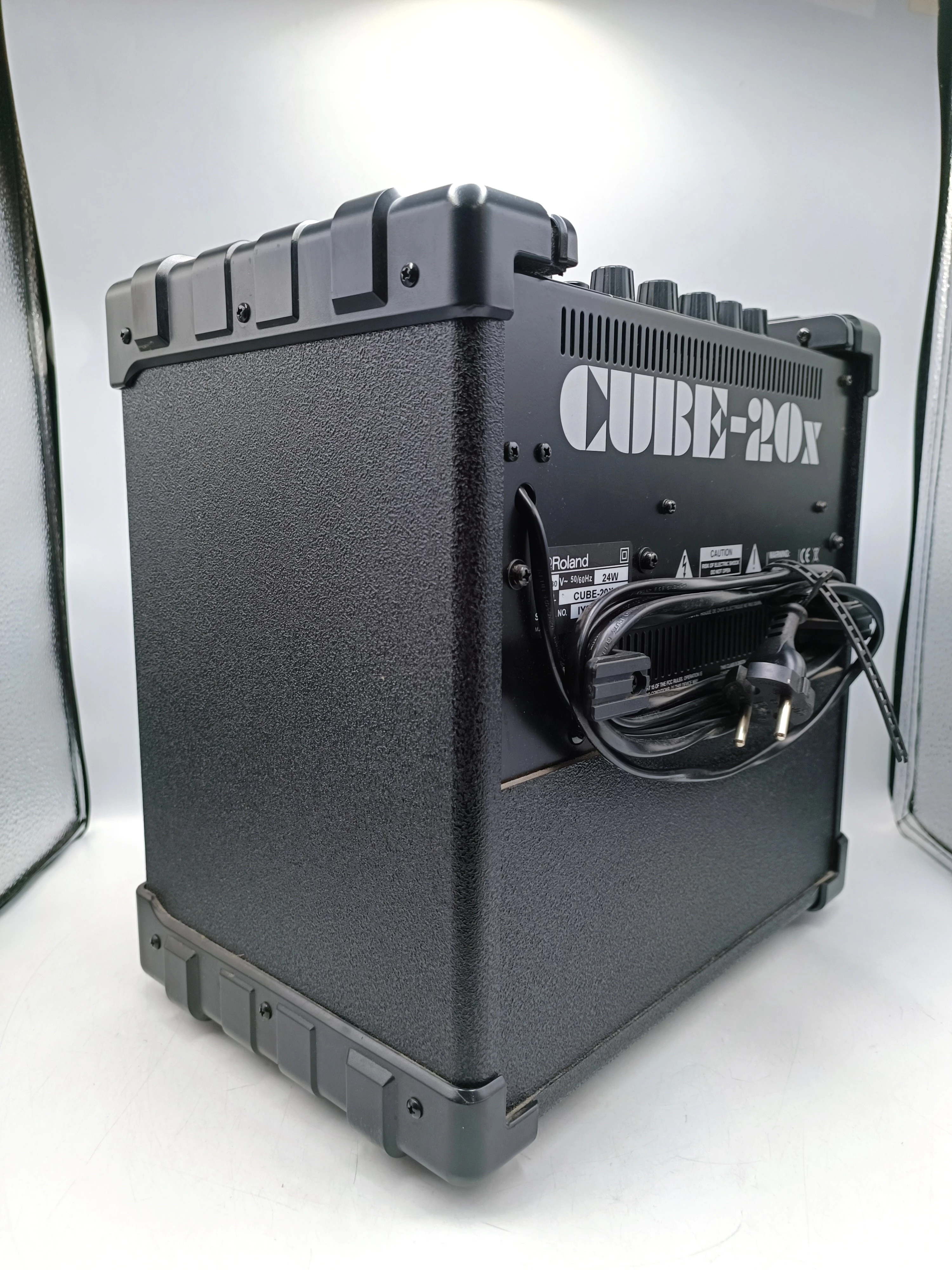 wzmacniacz-gitarowy-roland-cube-20x-kod-producenta-cube-20x