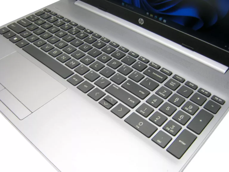 LAPTOP HP 255 G9 RYZEN 5 16GB RAM 512GB BDB STAN GWARA