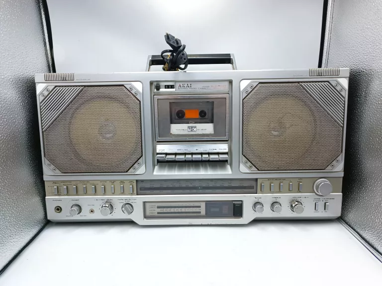 RADIOMAGNETOFON AKAI AJ-530 RETRO