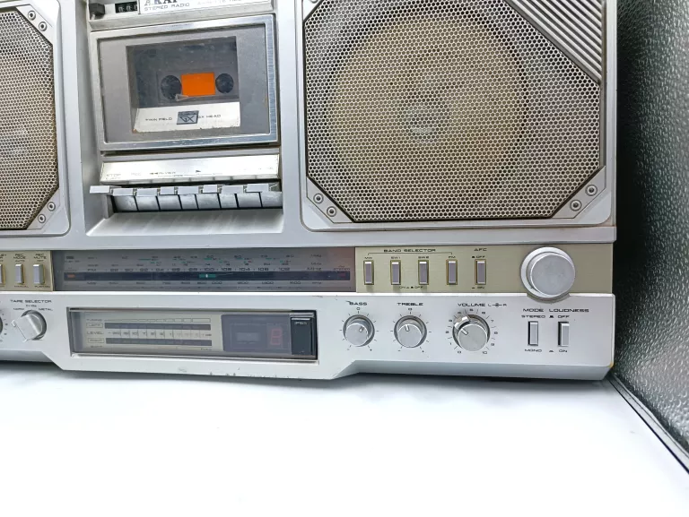 RADIOMAGNETOFON AKAI AJ-530 RETRO