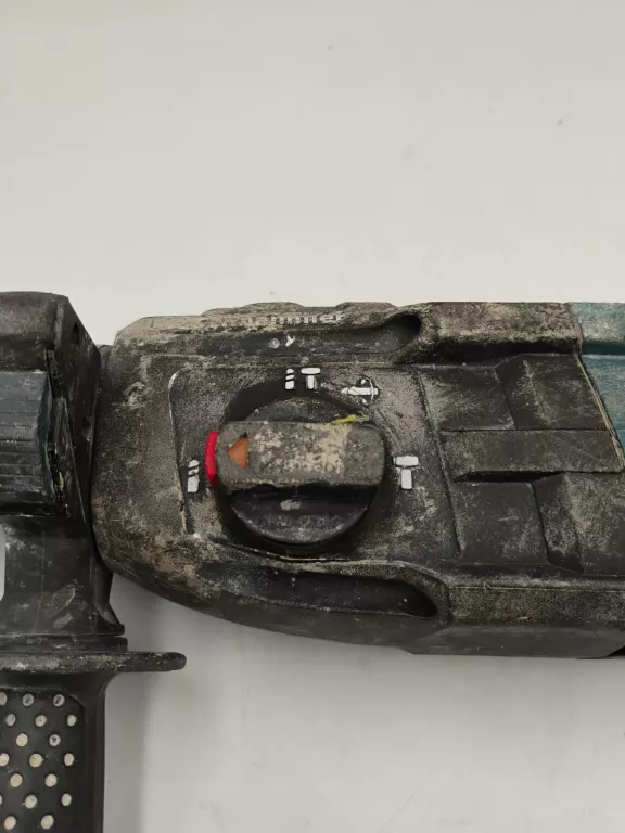 mlotowiertarka-bosch-professional-gbh-240-walizka-maksymalna-moc-79000