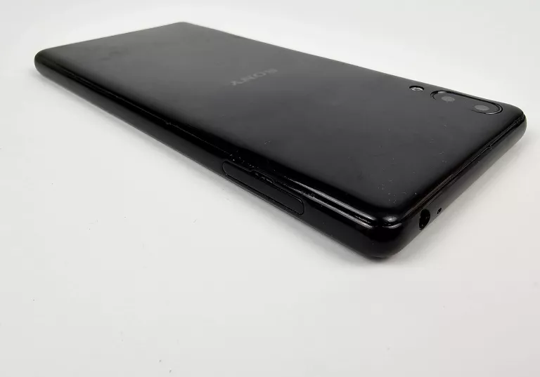 TELEFON SONY XPERIA L3 3GB / 32GB CZARNY