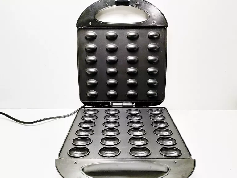 OPIEKACZ DO ORZESZKÓW, CIASTEK, FORMA 24 SZTUKI ELECTO 1600 W