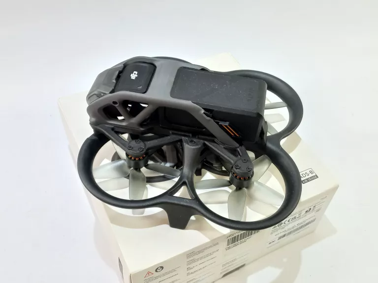 DRON DJI AVATA EXPLORER COMBO 2000 M