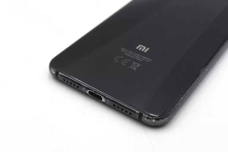 SMARTFON XIAOMI MI 8 LITE 4 GB / 64 GB 4G (LTE) CZARNY