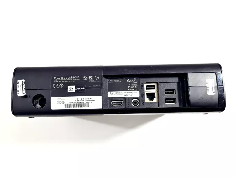 KONSOLA XBOX 360 500GB +KINECT +PAD +GRA