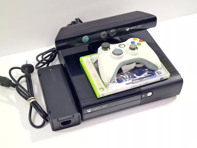 KONSOLA XBOX 360 500GB +KINECT +PAD +GRA