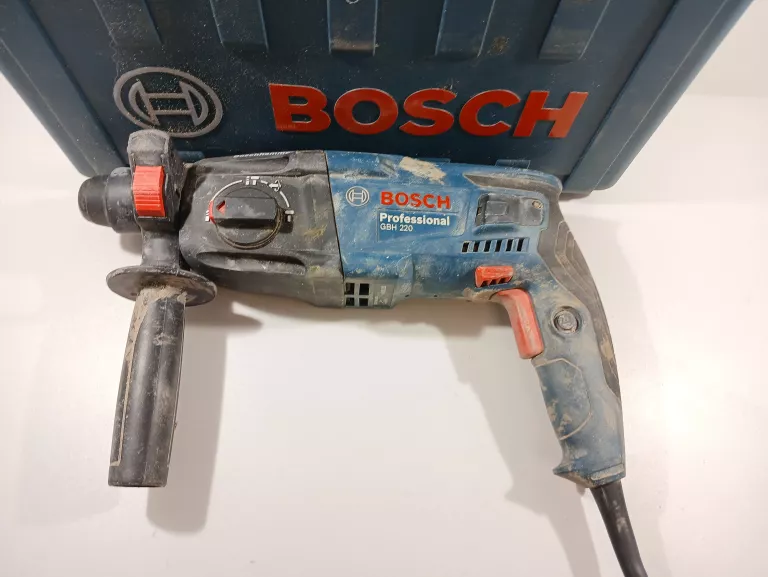 MŁOT UDAROWO-OBROTOWY BOSCH GBH 220 PROFESSIONAL 720 W