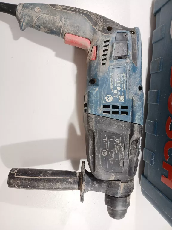 MŁOT UDAROWO-OBROTOWY BOSCH GBH 220 PROFESSIONAL 720 W