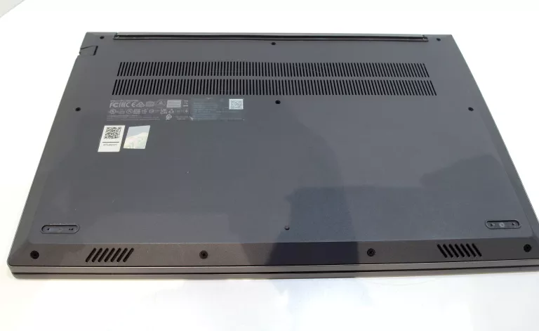 LAPTOP LENOVO 82XG0073PB 16" AMD RYZEN 7 16 GB/512 GB SREBRNY