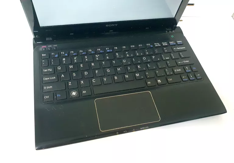 LAPTOP SONY VAIO SVE111B11M 11,6" E2-1800 8/500GB HDD *USZKODZONY TOUCHPAD