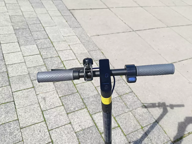 HULAJNOGA ELEKTRYCZNA XIAOMI MI ELECTRIC SCOOTER 3 600 W PRZEBIEG 16 KM