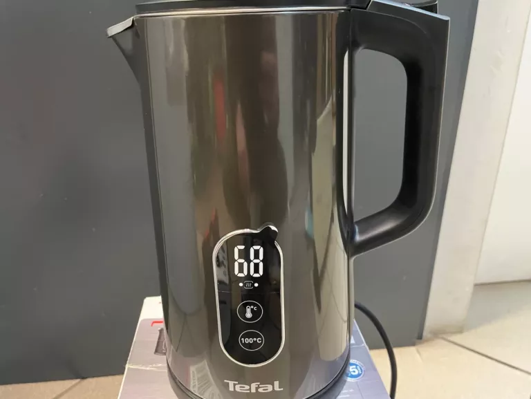 czajnik-elektryczny-tefal-ki831e-1800-w-17-l-czarny-stan-11323-2