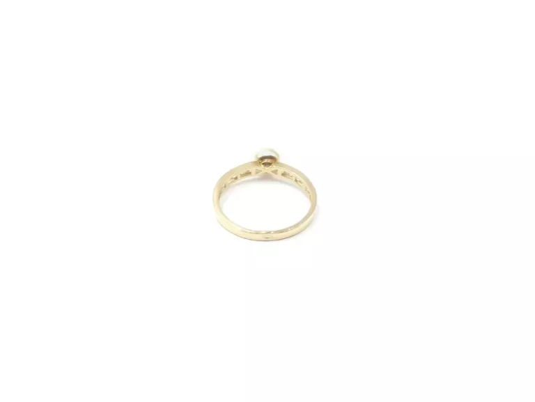 zloty-pierscionek-perla-585-213-g-r15-marka-226434-1704211