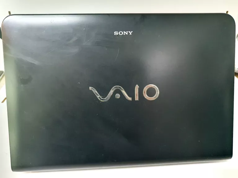 LAPTOP SONY VAIO SVE111B11M 11,6" E2-1800 8/500GB HDD *USZKODZONY TOUCHPAD