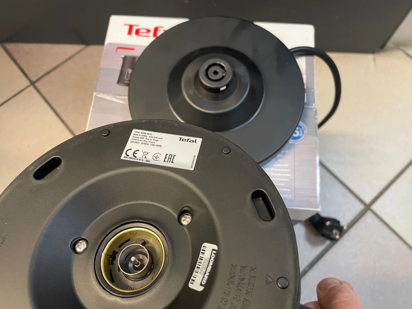 czajnik-elektryczny-tefal-ki831e-1800-w-17-l-czarny-kolor-dominujacy-129357-3