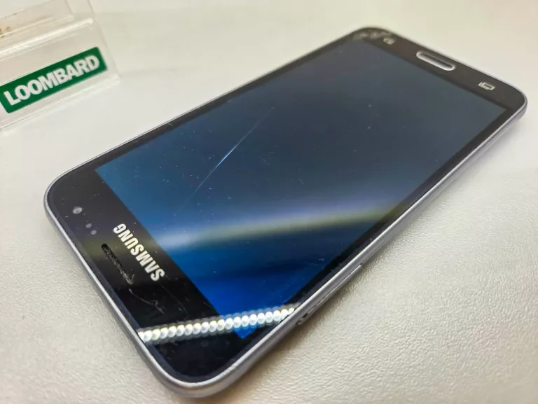 SMARTFON SAMSUNG GALAXY J3 2016 1,5 GB / 8 GB