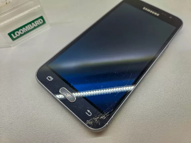 SMARTFON SAMSUNG GALAXY J3 2016 1,5 GB / 8 GB