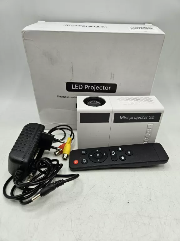 MINI PROJEKTOR LED S2