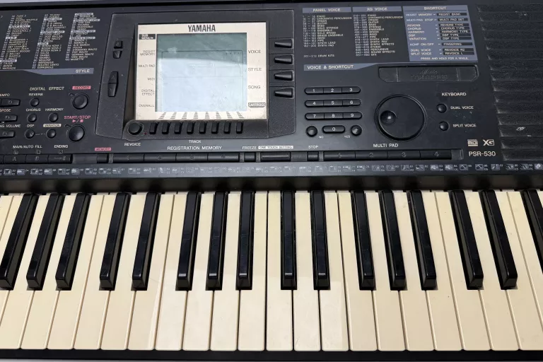 KEYBOARD YAMAHA PSR-530