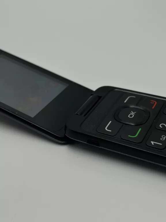 TELEFON KOMÓRKOWY Z KLAPKĄ DLA SENIORA ALCATEL 3025X SZARY