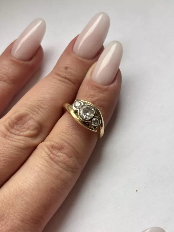 ELEGANCKI PIERŚCIONEK 585 14K - ZŁOTO W NAJLEPSZYM WYDANIU