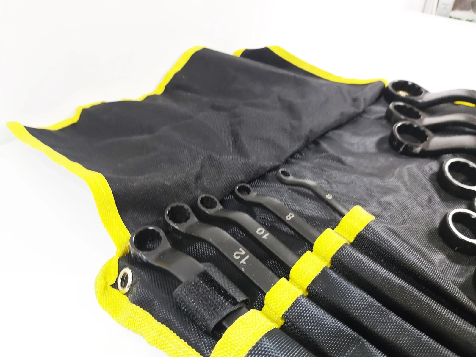 zestaw-kluczy-odsadzonych-6-32-warynski-stan-11323-2