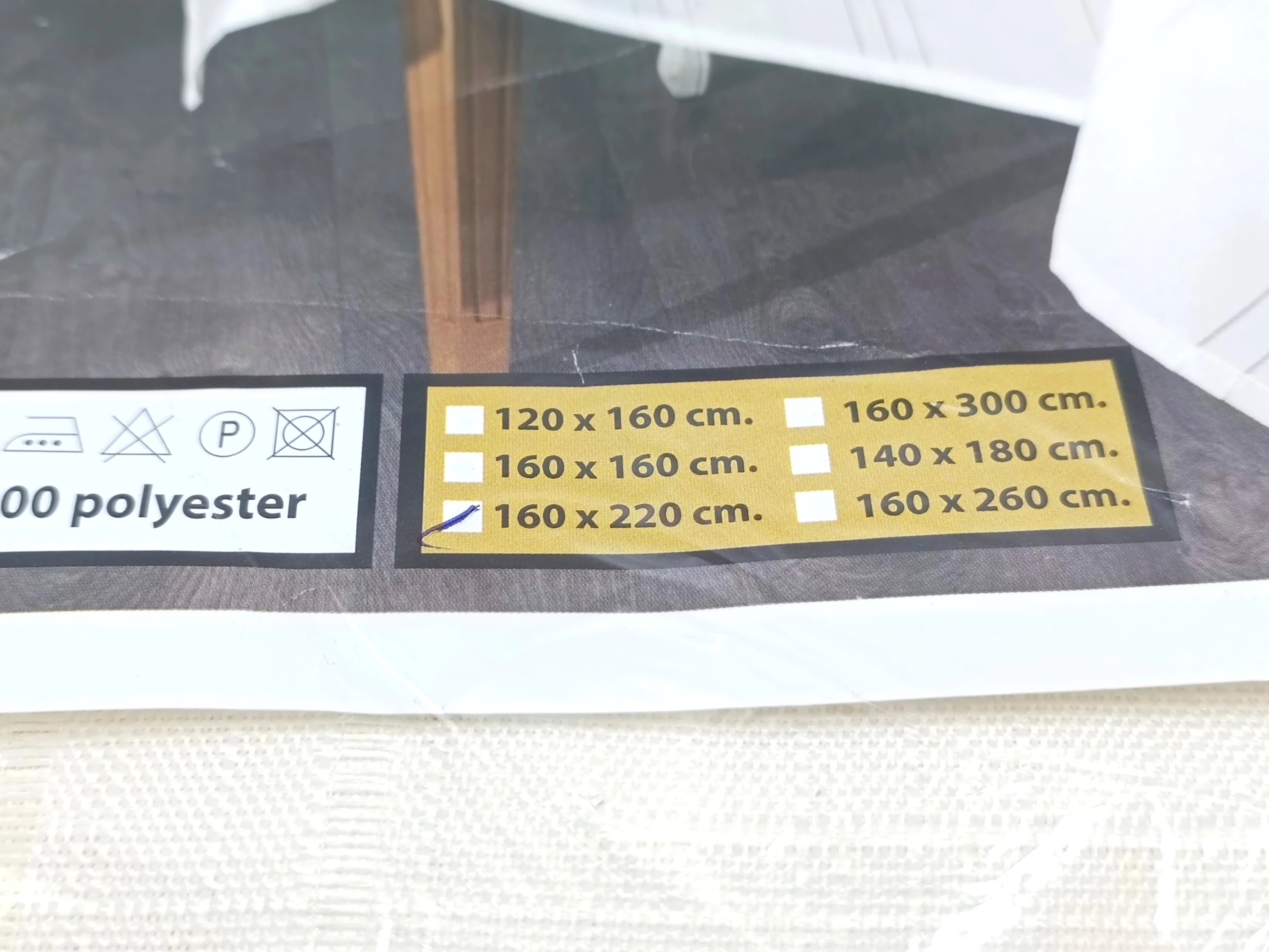 kremowy-obrus-wielkanocny-160x220-cm-stan-11323-238058