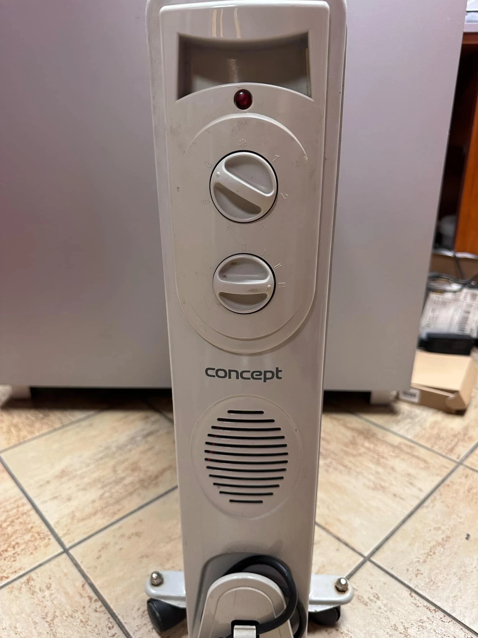 grzejnik-elektryczny-concept-ro-3111-2300w-okazja-kolor-dominujacy-129357-2