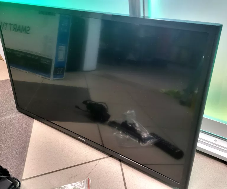 TELEWIZOR SAMSUNG UE32J5200